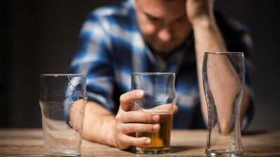 co sprawia, że ​​alkohol jest tak uzależniający?